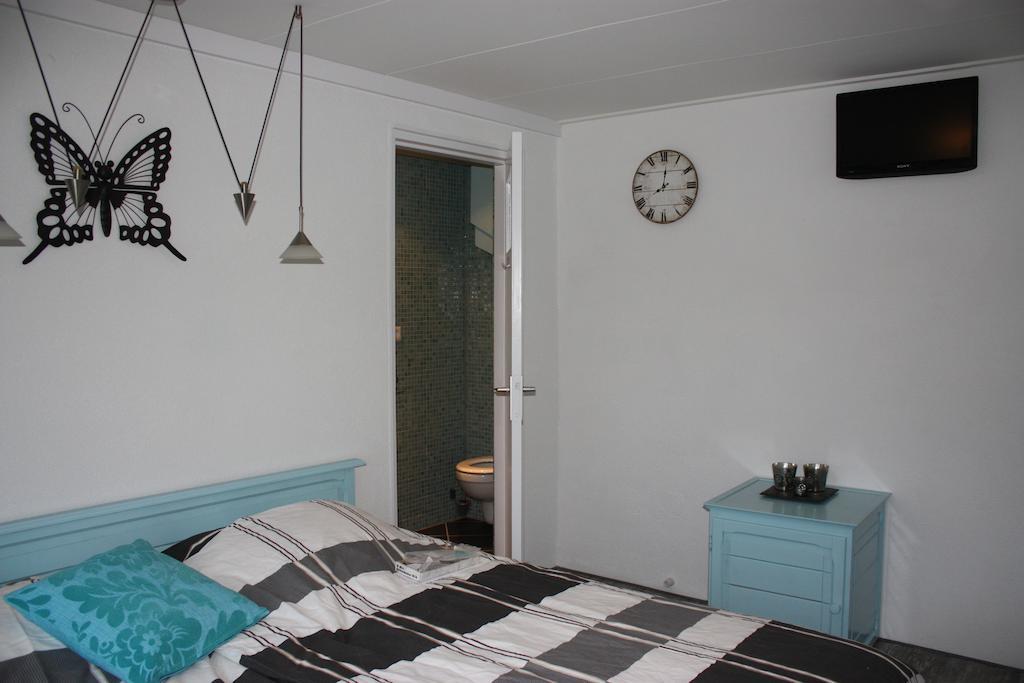 Bed & Breakfast 'Aan De Ijssel' Zwolle  Rom bilde