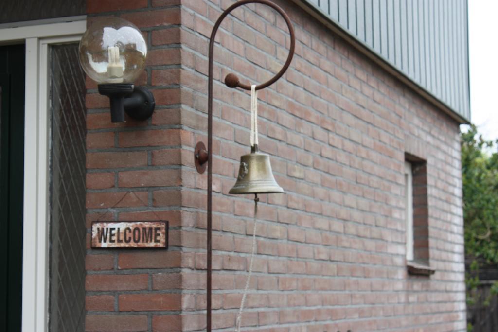 Bed & Breakfast 'Aan De Ijssel' Zwolle  Rom bilde
